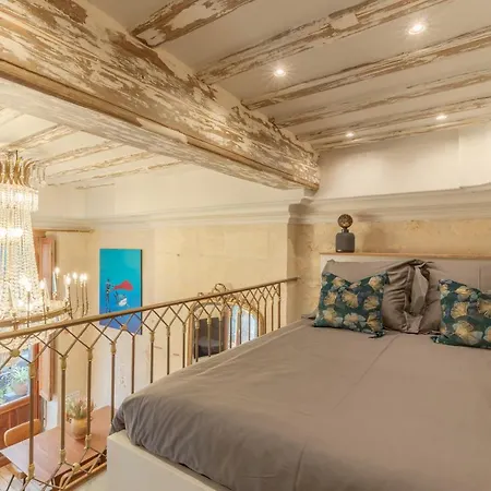 La Sainte Catherine 215 *